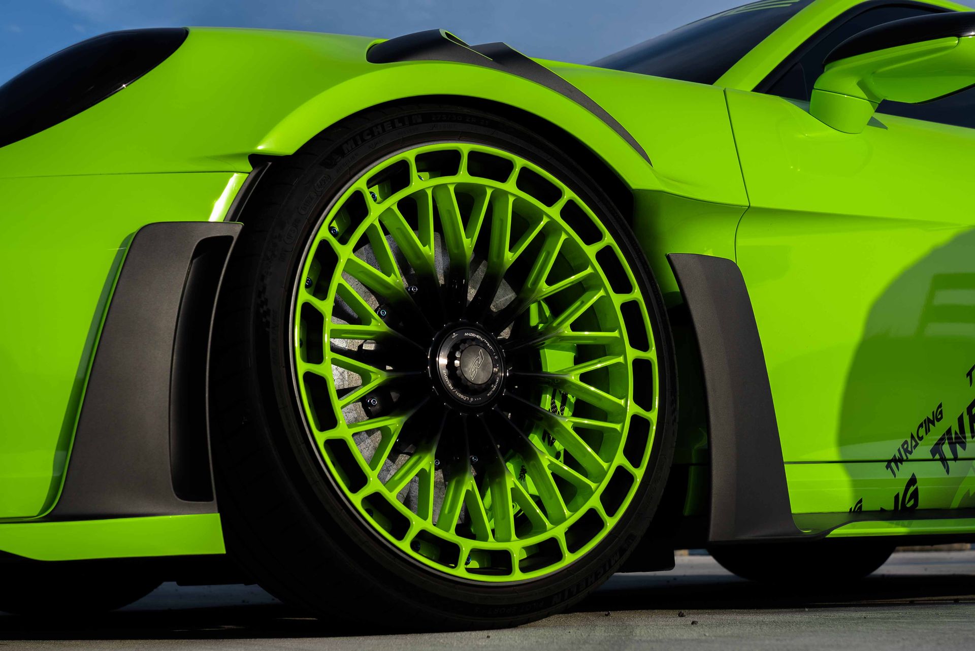 Car with SN series wheels (11 of 39)