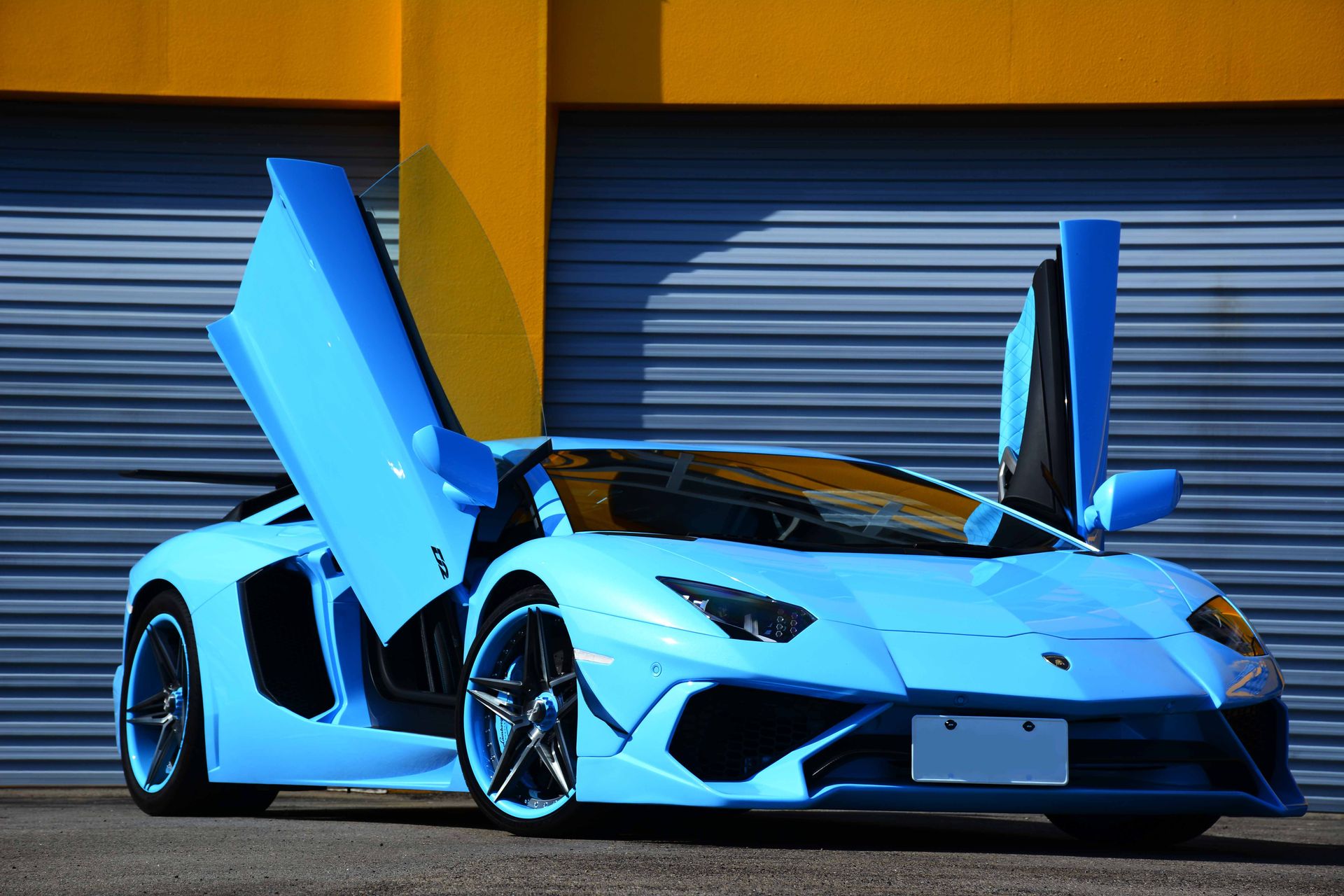 Car with SN series wheels (16 of 39)