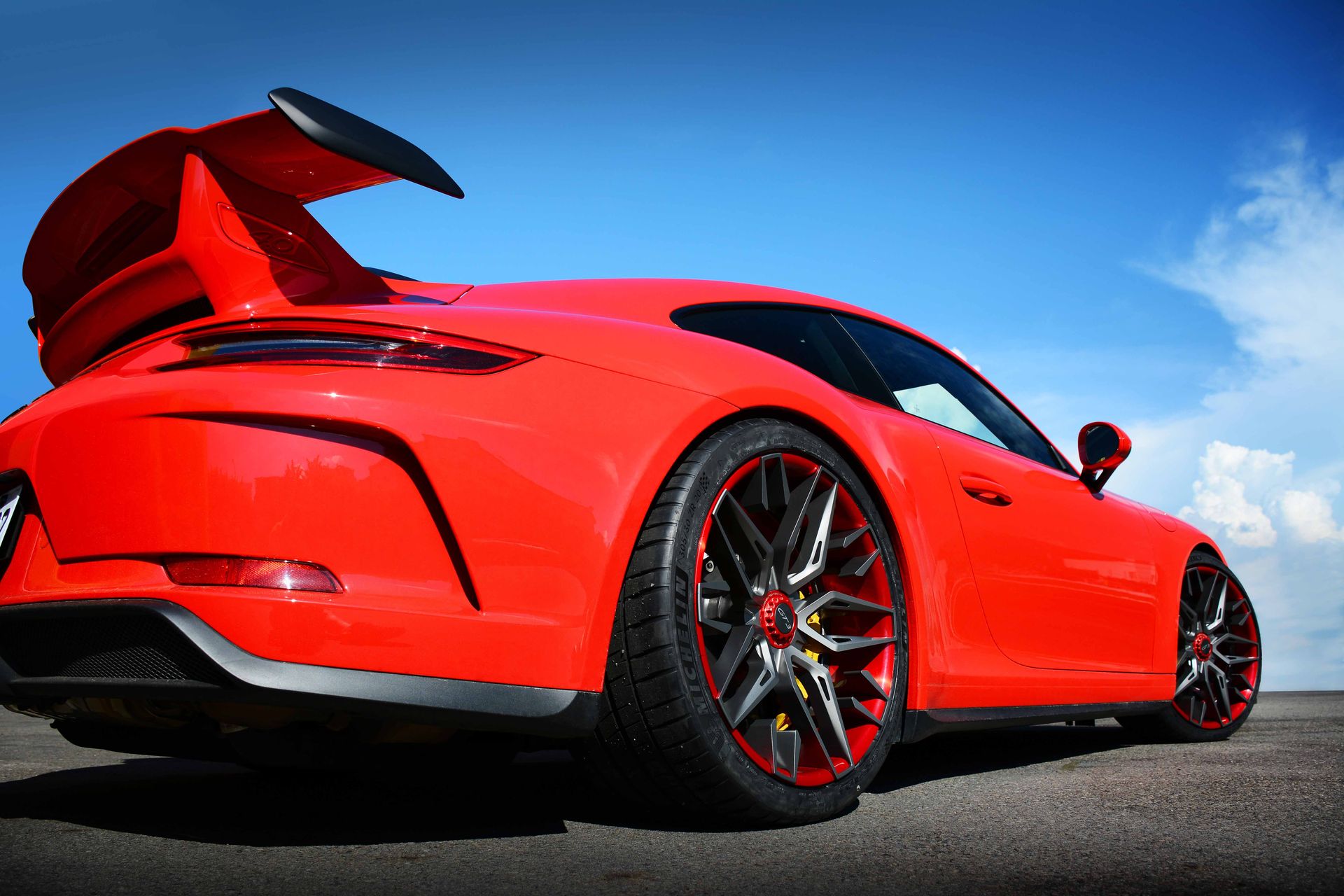 Car with SN series wheels (36 of 39)