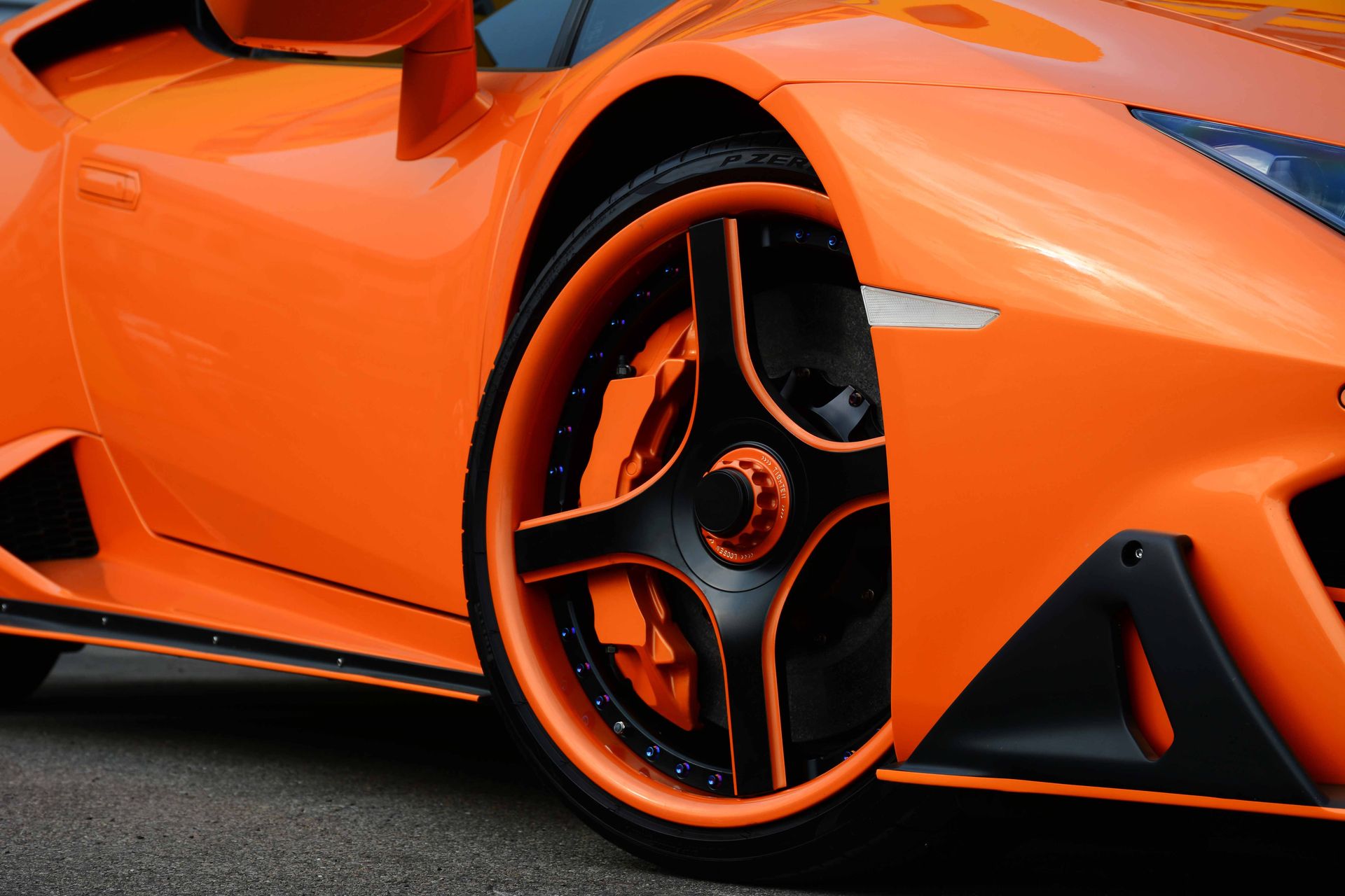 Car with SN series wheels (38 of 39)
