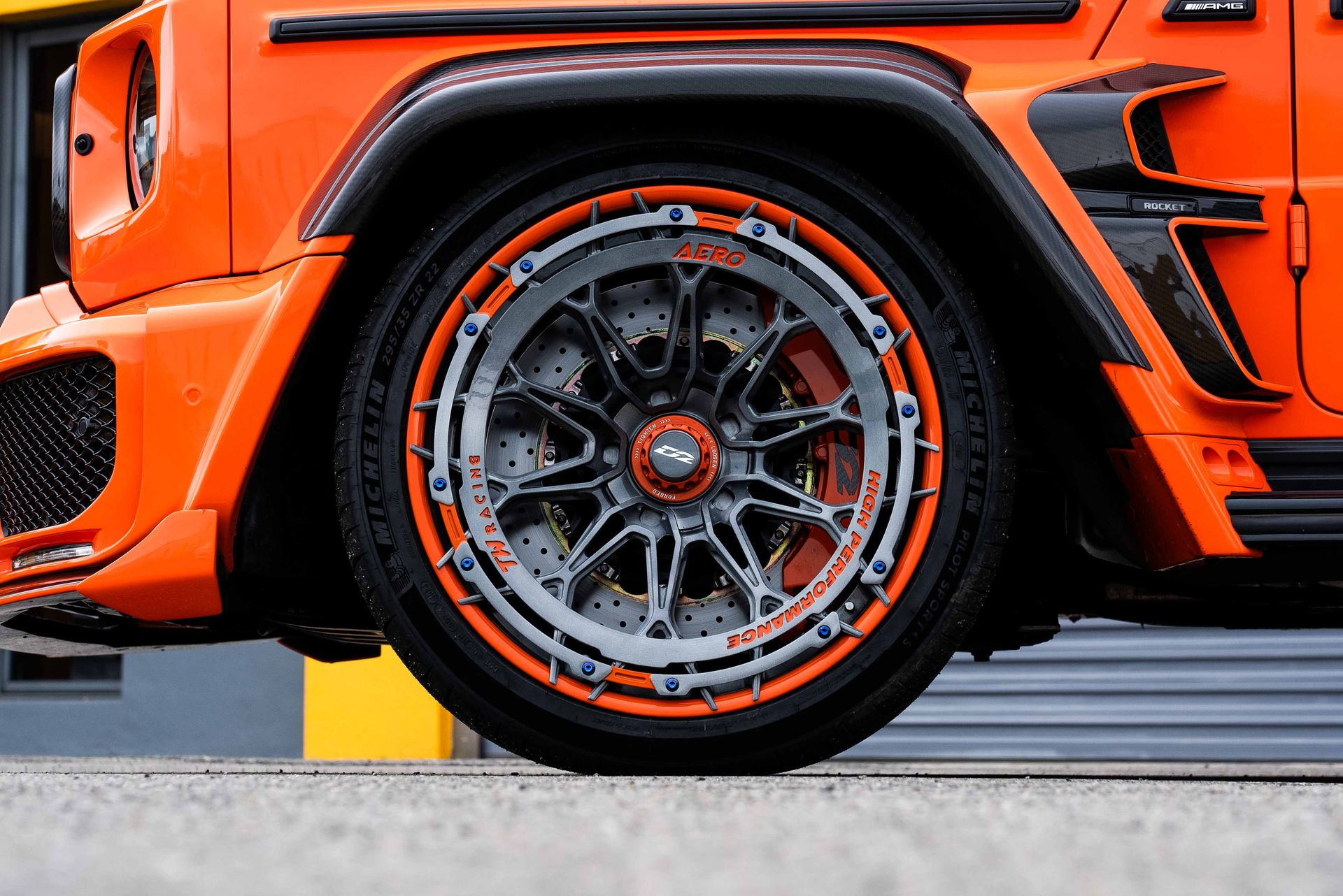 Car with SN series wheels (9 of 39)