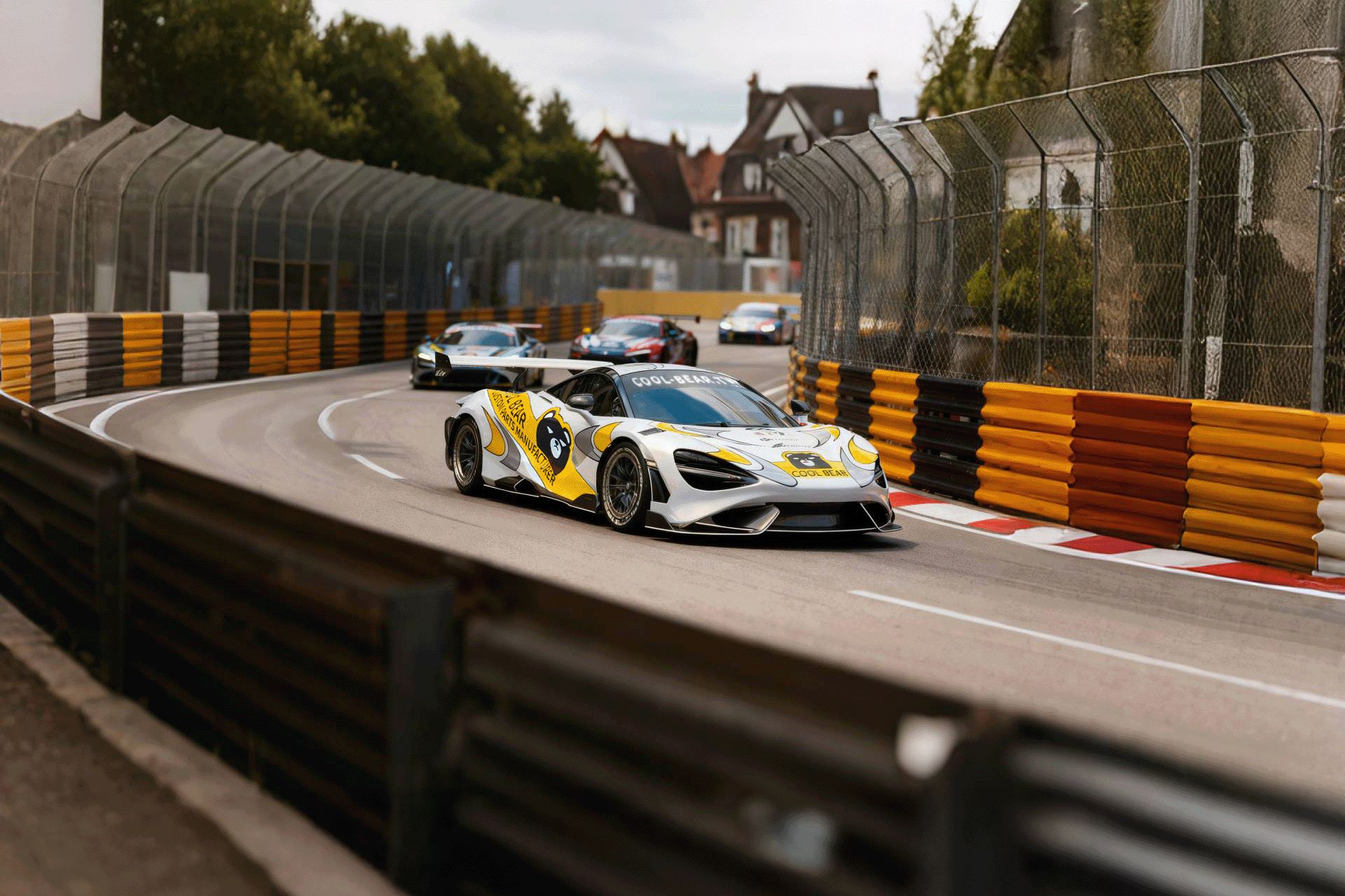 McLaren 720S GT3 EVO (1 / 5)