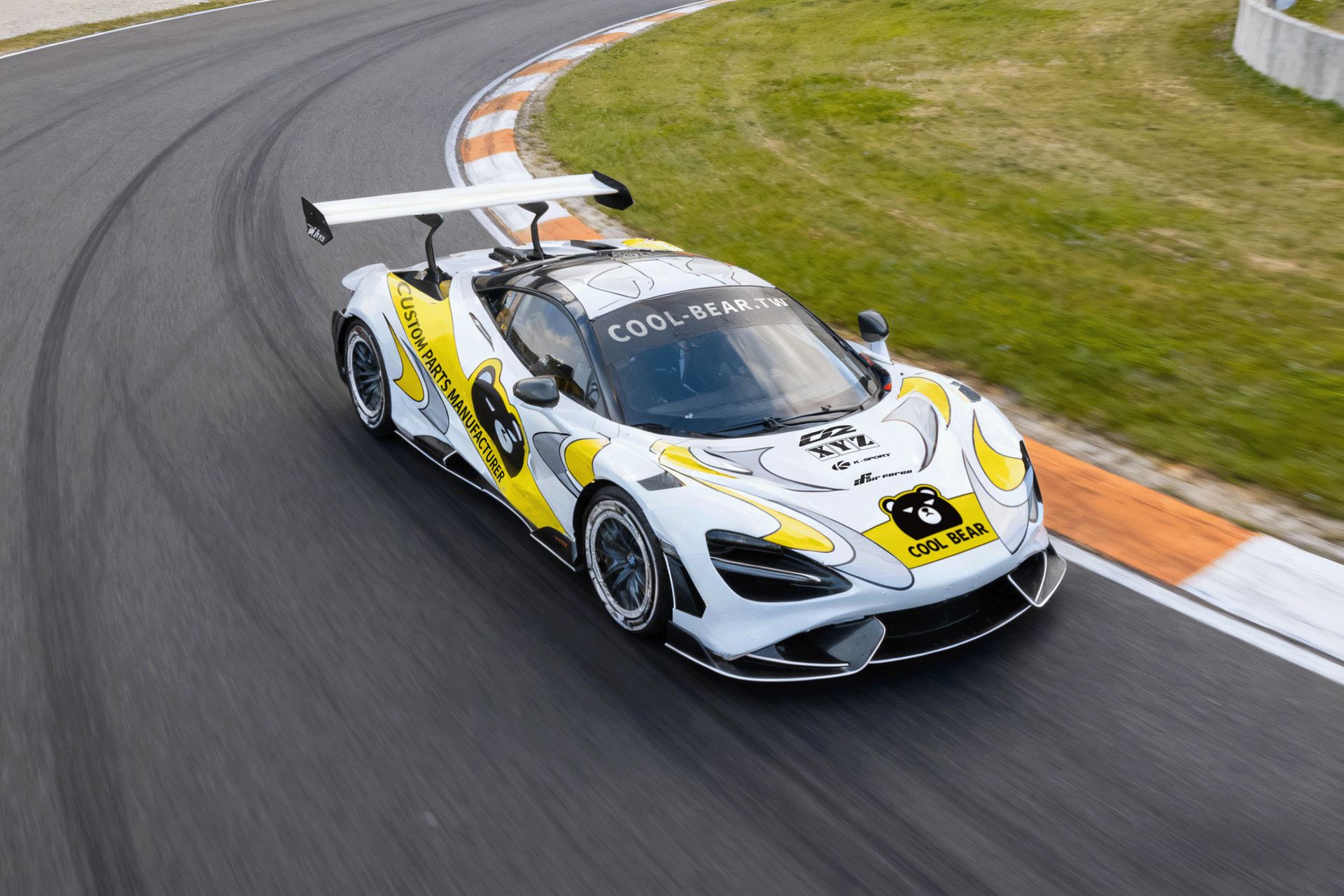 McLaren 720S GT3 EVO (2 / 5)