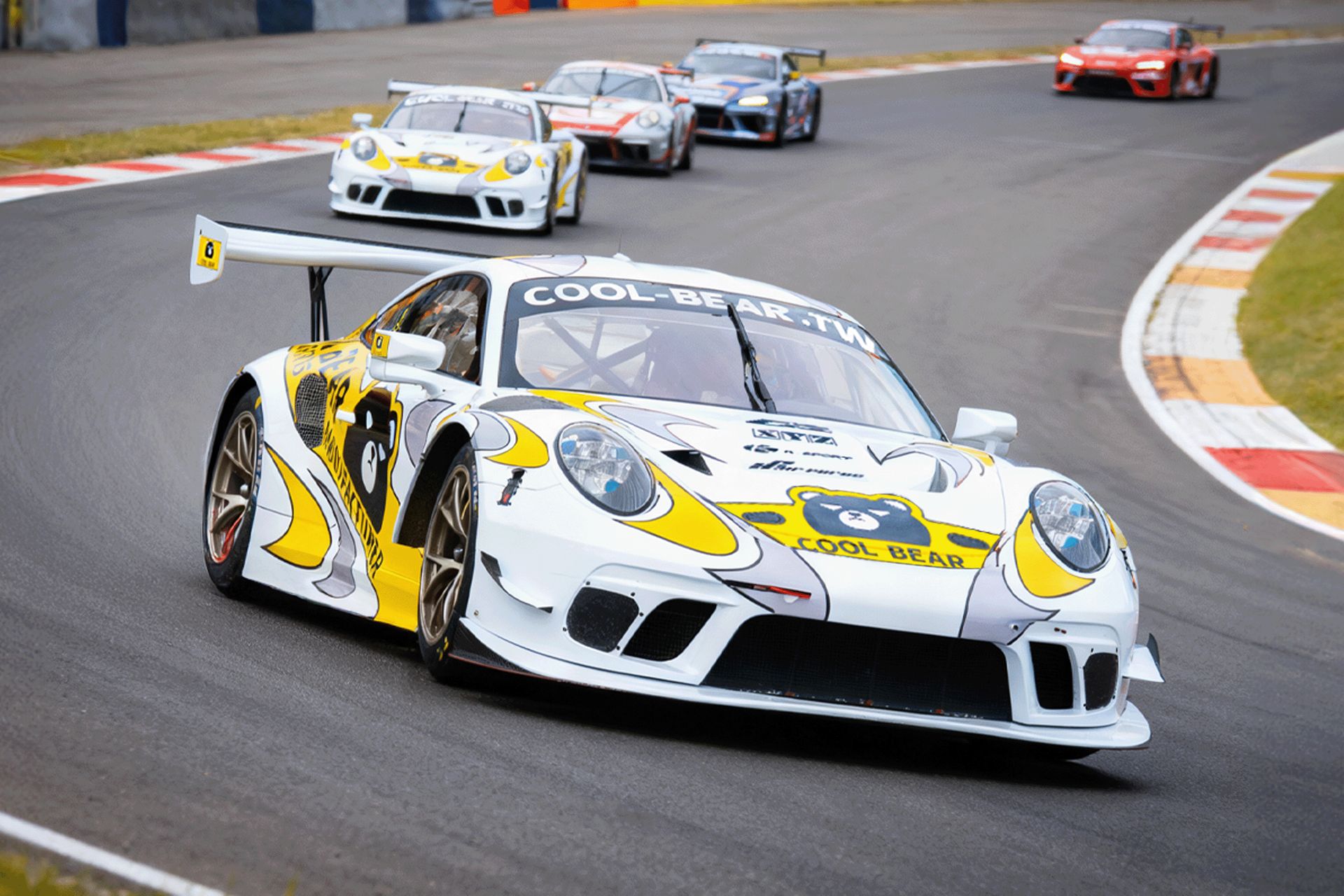 Porsche 991.2 GT3R (1 / 5)